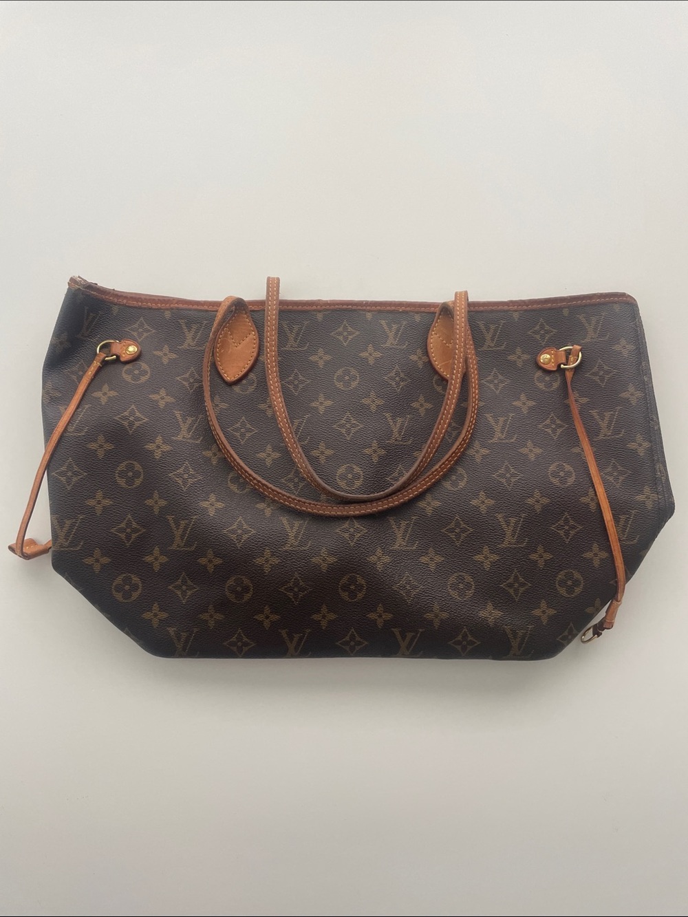 Louis Vuitton Neverfull tote
